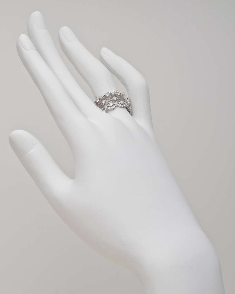 Buccellati Prestigio White Gold Diamond Sapphire Band Ring | White gold  rings, Gold band ring, Sapphire band